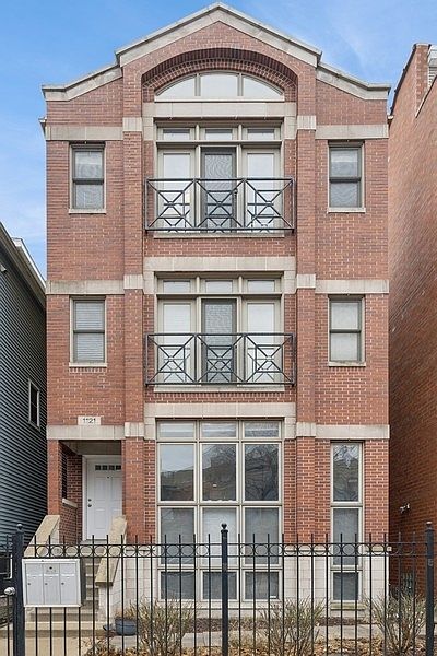 1st image of 1121 W Schubert Ave #3
