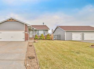 2104 W Schoolhouse St, Haysville, KS 67060