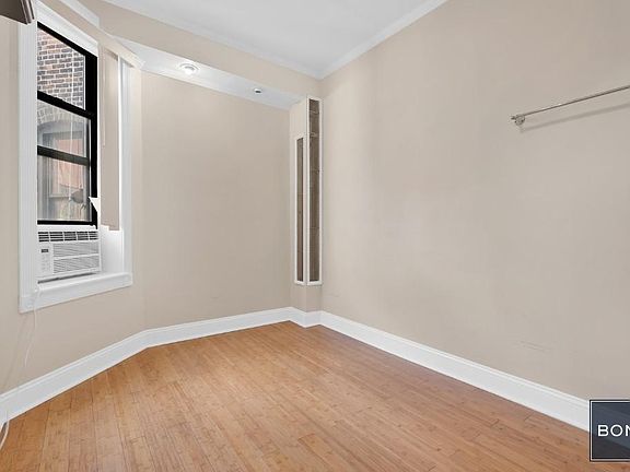 3rd image of 353 W 117th St APT 6C