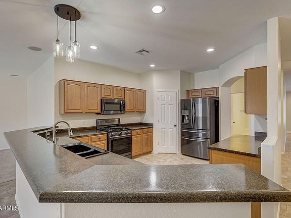 5th image of 15851 W VENTURA Street