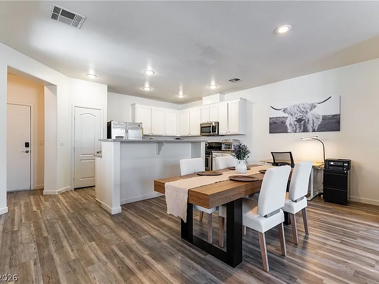 1362 Grass Creek Ave #2 — Photo 9