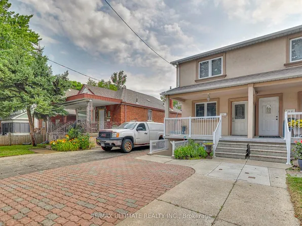 19 Glenora Ave, Toronto, ON M6C 3Y2