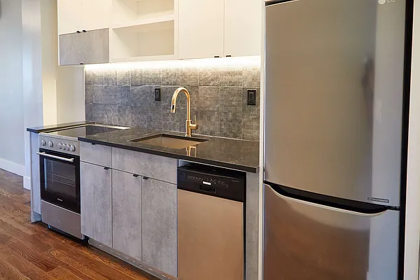 Rented by Brooklyn Group | media 26