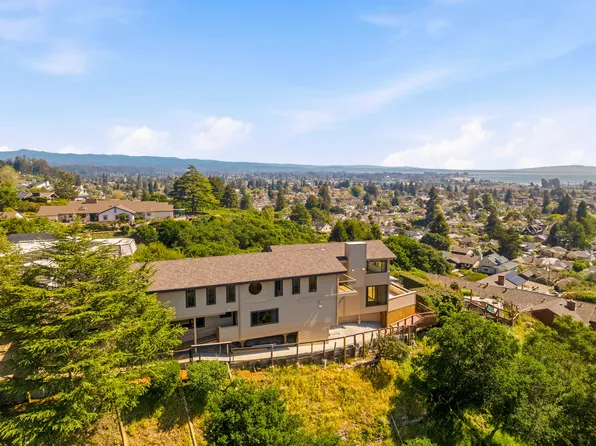 129 Archer Dr, Santa Cruz, CA 95060