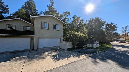 112 Bethany Dr Photo 1
