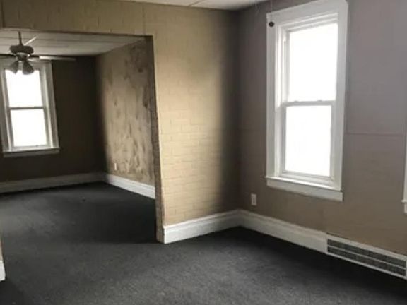 2nd image of 83 Wheatfield St #2