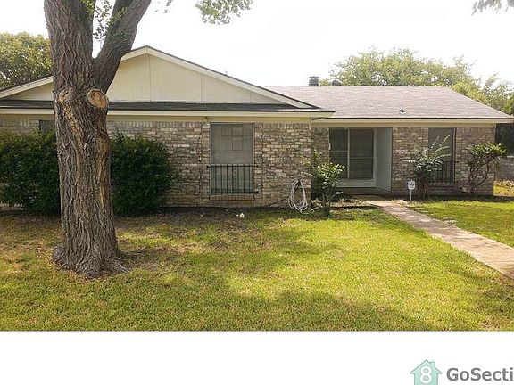 5th image of 930 Malibu Dr