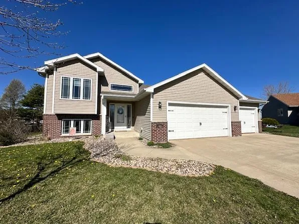 174 Summerfield Ct NE, Eyota, MN 55934