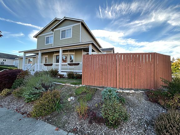 2nd image of 3212 116th Ave NE