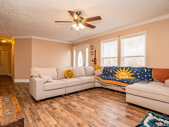 5th image of 86 Arbor Dr