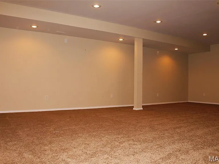 1972 Briarfield Dr — Photo 22