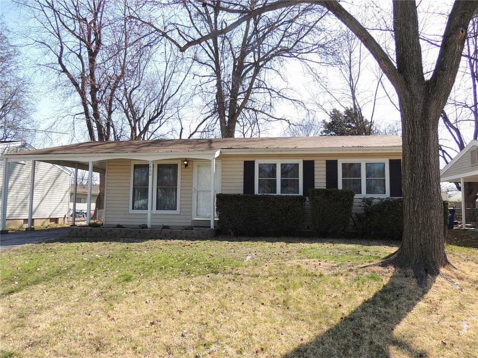 1st image of 2860 Foxwood Dr
