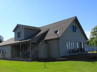 11134 W Shore Dr, Houghton Lake, MI 48629