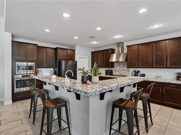 8455 Skye Walk Ct, Las Vegas, NV 89166