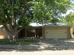 115 Carson Ave, Dumas, TX 79029