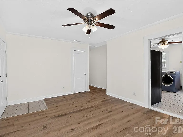 4016 Bearwood Ave — Photo 4