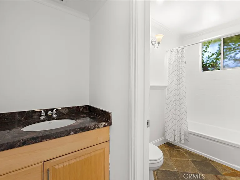 273 Cecil Pl — Photo 15