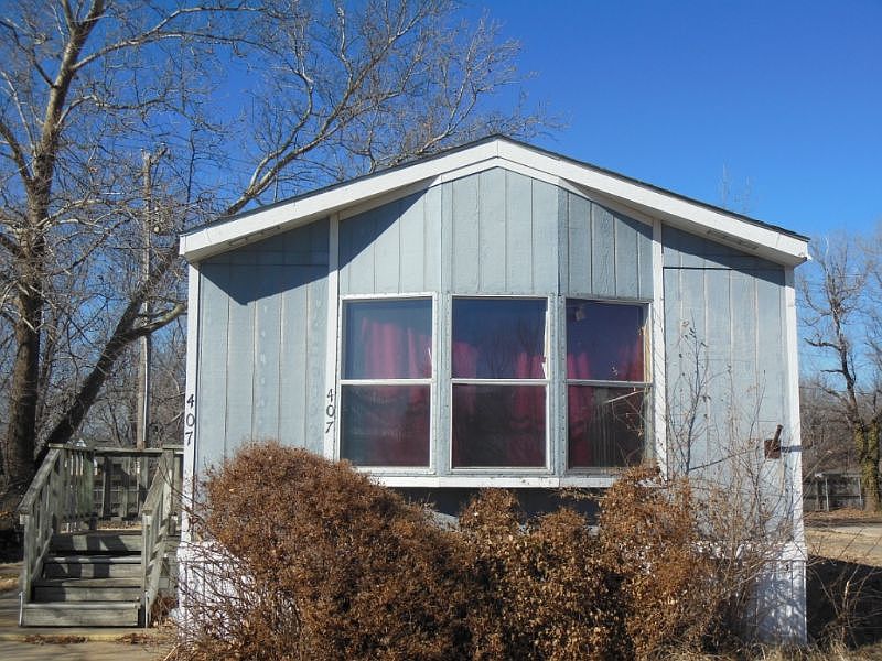 2nd image of 3232 S Clifton Ave Lot 407