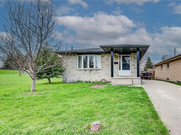 183 Dinison Cres, Kitchener, ON N2E 2S6