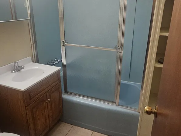 (undisclosed Address), Bayonne, NJ 07002