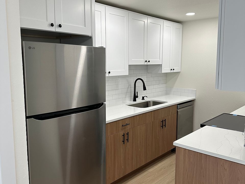 1st image of 5705 204th St SW #3