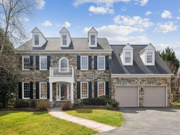 17833 Cricket Hill Dr, Germantown, MD 20874