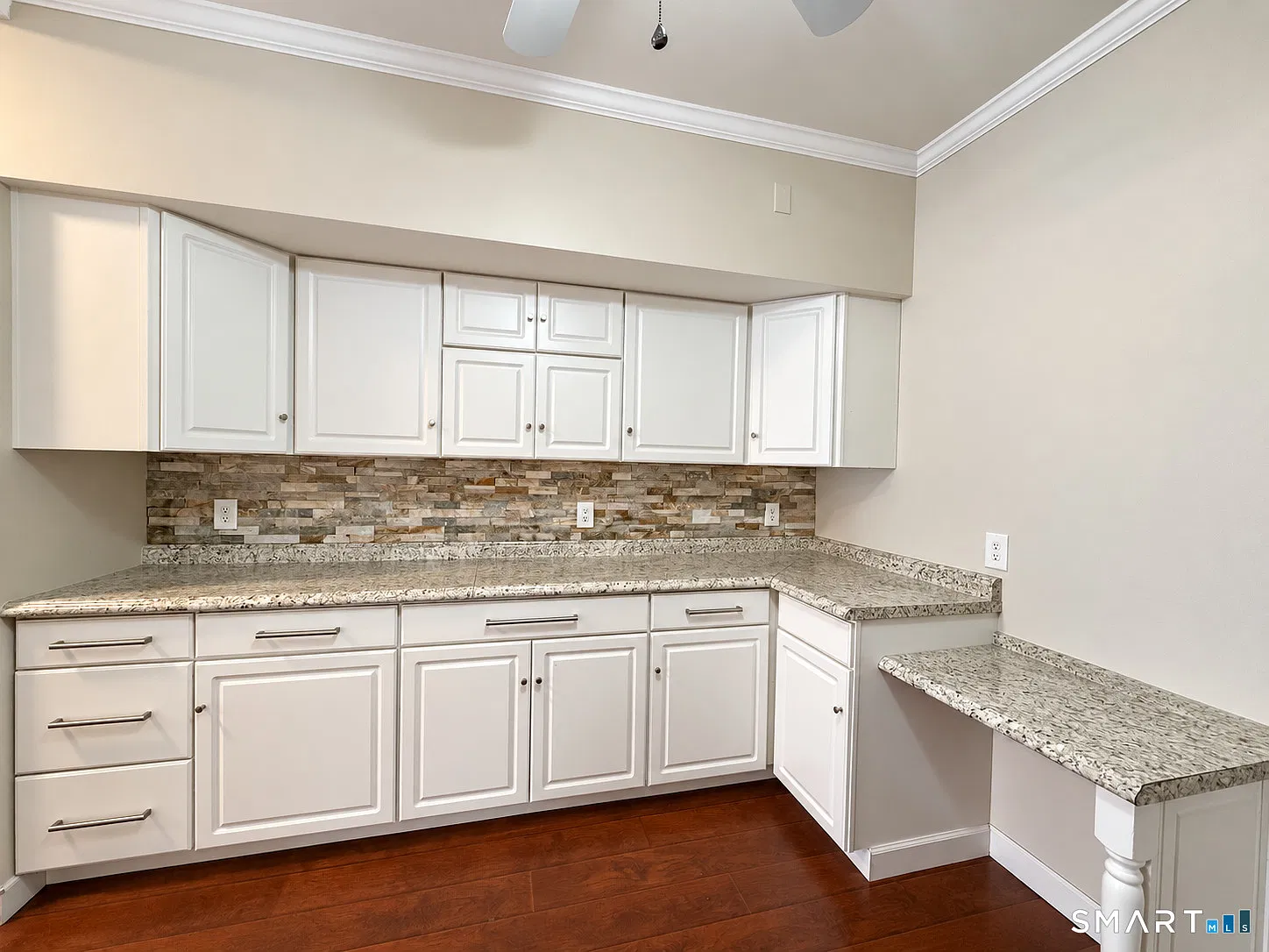 2 bed, 1.0 bath, 1150 sqft, $2,150 — Photo 2