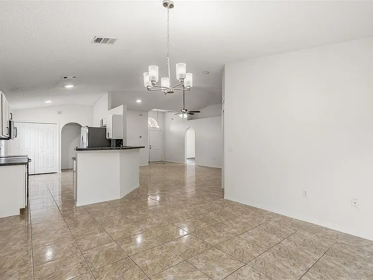 16918 Corner Hill Ct — Photo 6