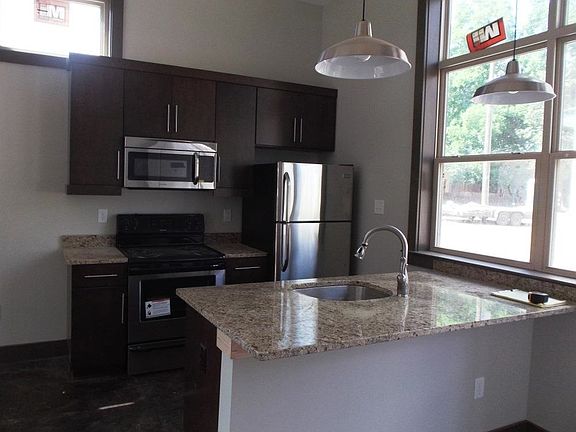 2nd image of 1125 Bainbridge St APT 2