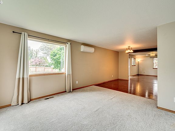 4th image of 925 N 1st Ave