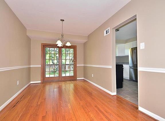5th image of 8312 Laconia Dr