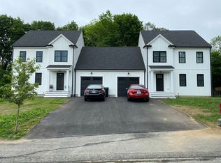 9-9 Fire Fly Ln, Bridgewater, MA 02324