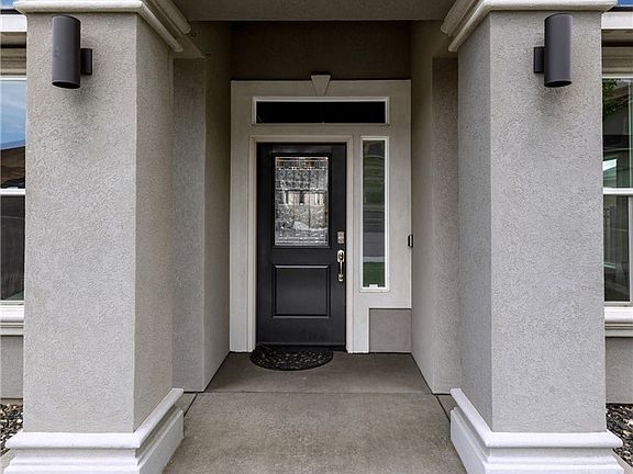 2nd image of 1744 W 52nd Ave E