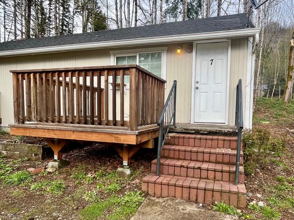 105 Front St S #7