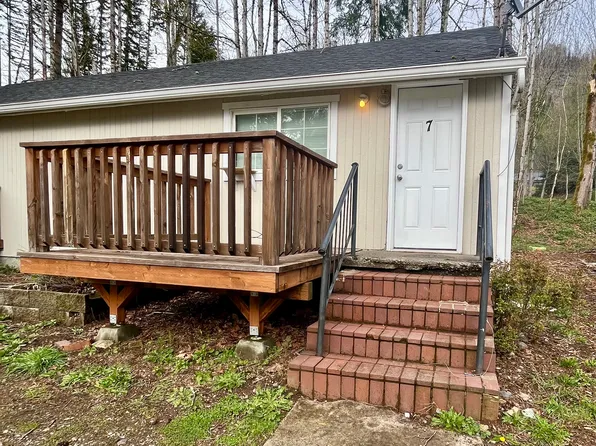 105 Front St S #7, Detroit, OR 97342