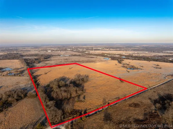 2 S 429 East Ave, Porter, OK 74454