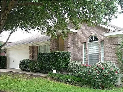8102 Lerwick Ln Photo 1