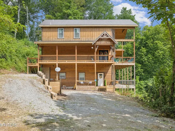 3074 Walters Way, Sevierville, TN 37862