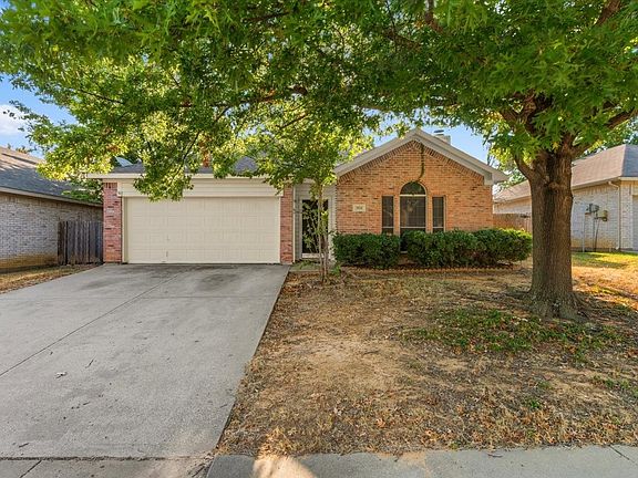 2nd image of 3933 Parkhaven Dr