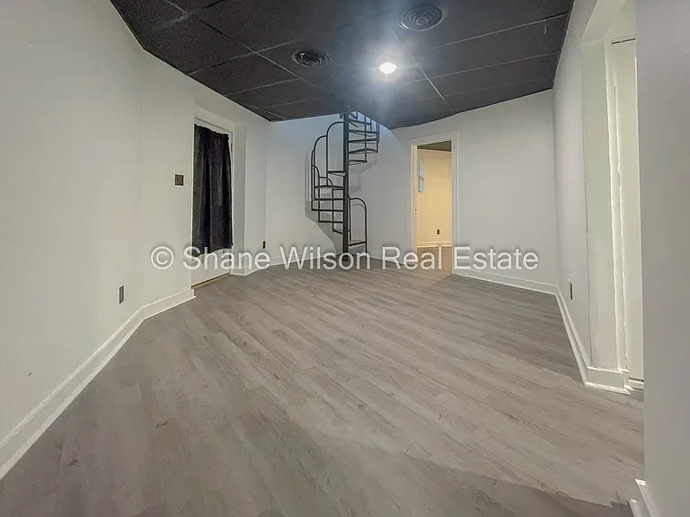 720 Midland Pike — Photo 4