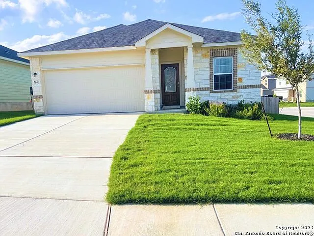 4 bed, 2.0 bath, 1800 sqft, $1,895 — Photo 2