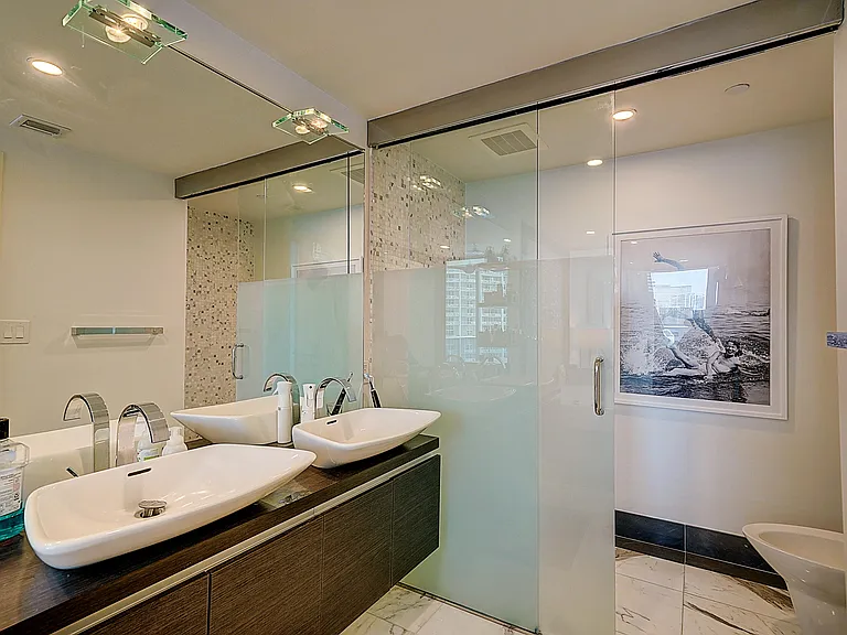 200 Biscayne Boulevard Way #1408 — Photo 10