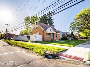 6001 Warwick St, Detroit, MI 48228
