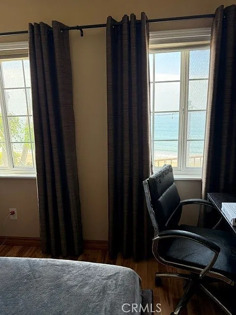 4 bed, 1967 sqft, $12,000 — Photo 3