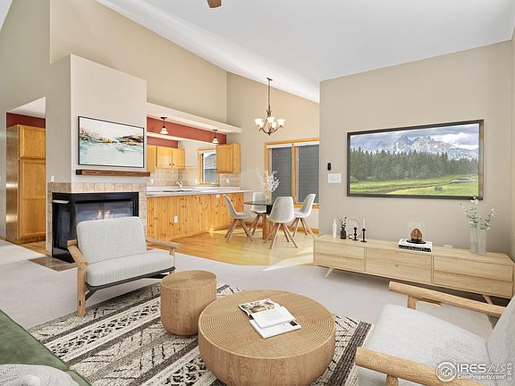 5th image of 1555 Raven Cir #D
