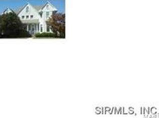 125 Hickory Lake Rd, Belleville, IL 62223