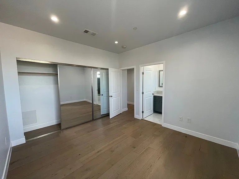 5468 Carlin Street 2650 #2652 — Photo 15