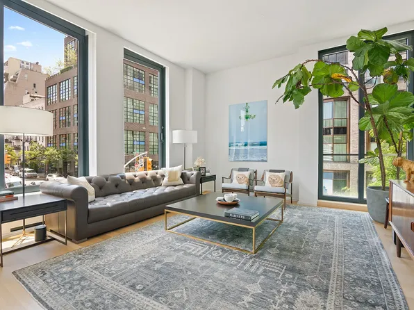 505 W 19th St APT 2C, New York, NY 10011