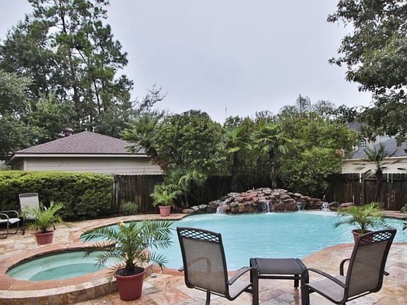 2nd image of 5919 Riverchase Village Dr