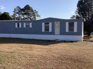 115 Sunshine Dr, Adel, GA 31620